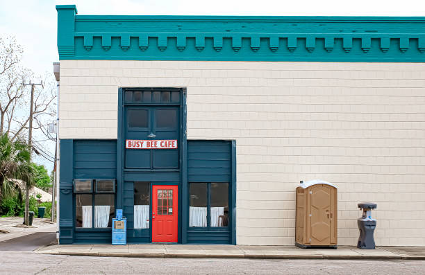 Best Portable bathroom rental  in Cedar Falls, IA